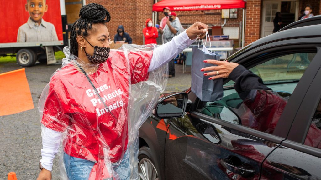 CPI Security Employees Volunteer with Freedom Communities