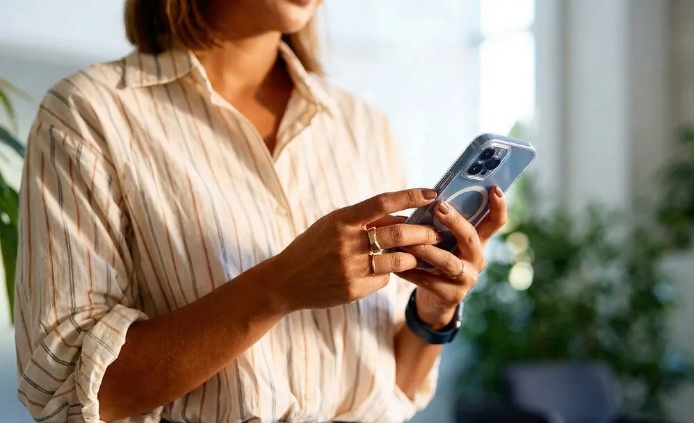 Instant alerts Instant alerts